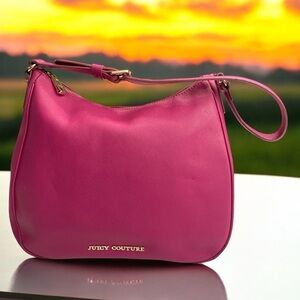 Juicy Couture Saffiano Pink
Leather Hobo Bag